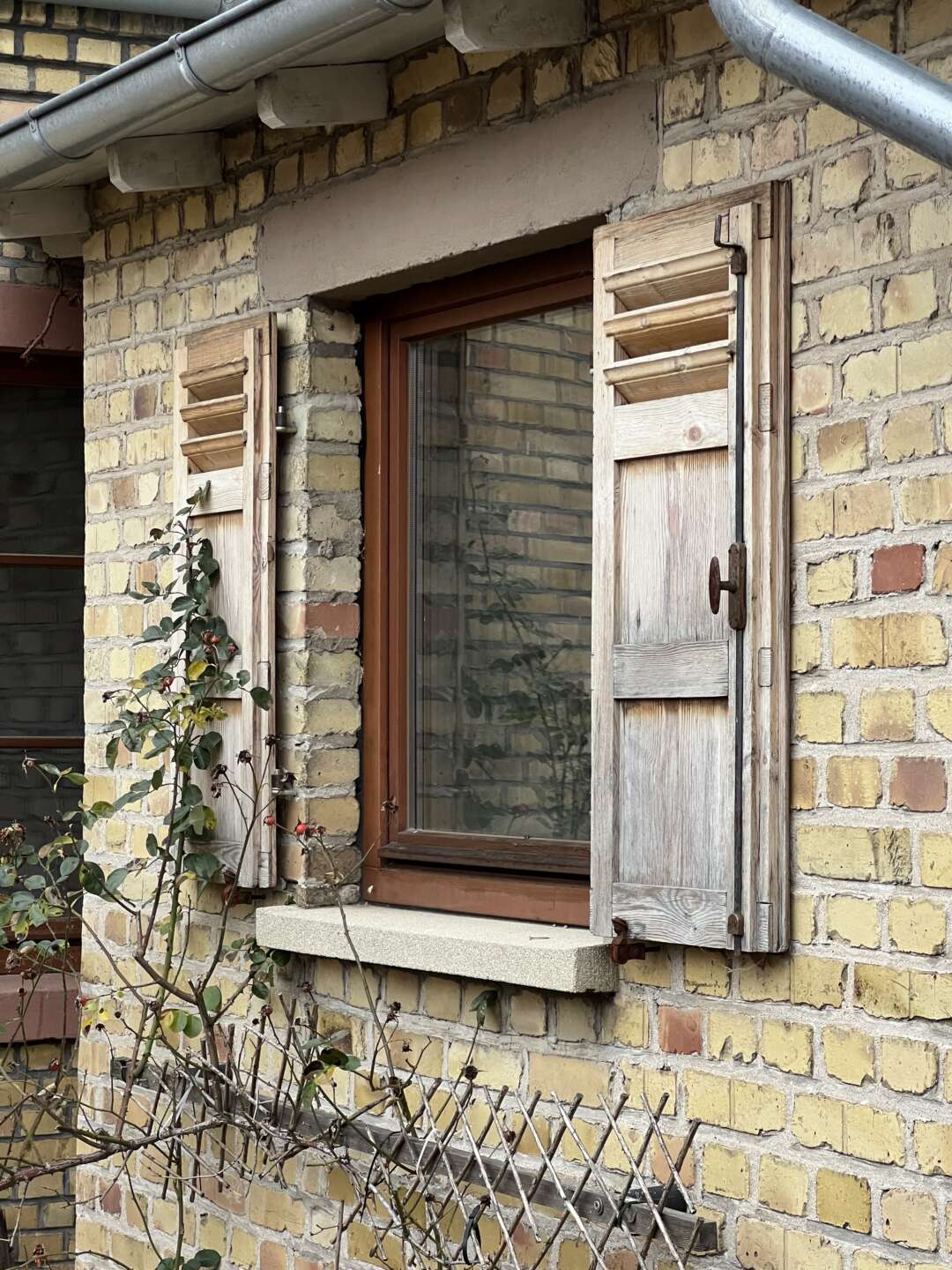 Gebrauchte Fensterläden kommen erneut zum Einsatz, Foto René Heusler © RPTU Fachgebiet KEA