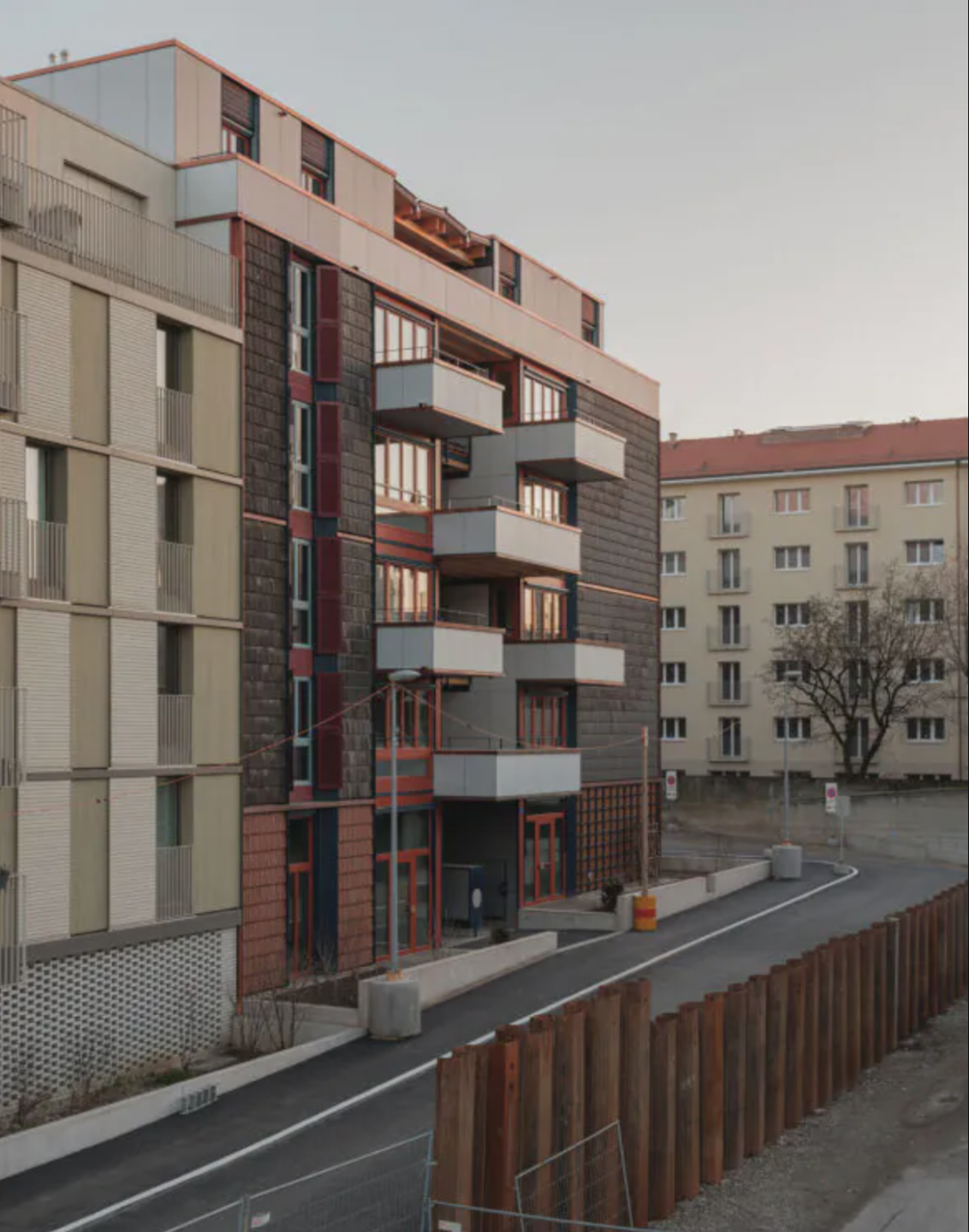 Fassade zur Weinlagerstraße, © Federico Farinatti